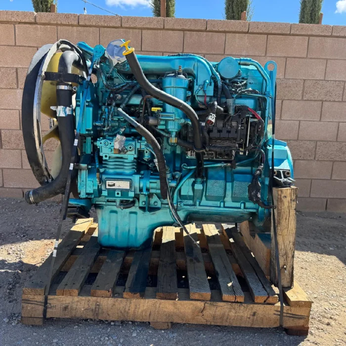 GOOD USED 2004 INTERNATIONAL DT466 ENGINE - Image 3