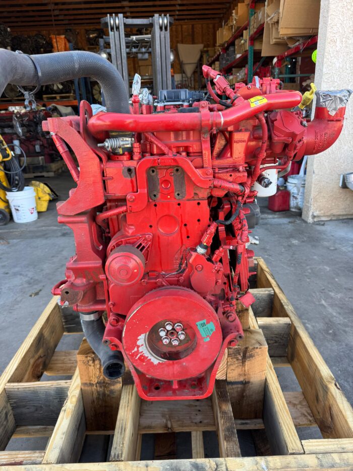 GOOD USED 2022 CUMMINS 6.7 ENGINE 260HP - Image 4